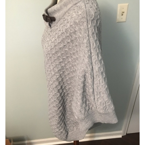 Women’s Grey Sweater Poncho - Picture 4 of 5